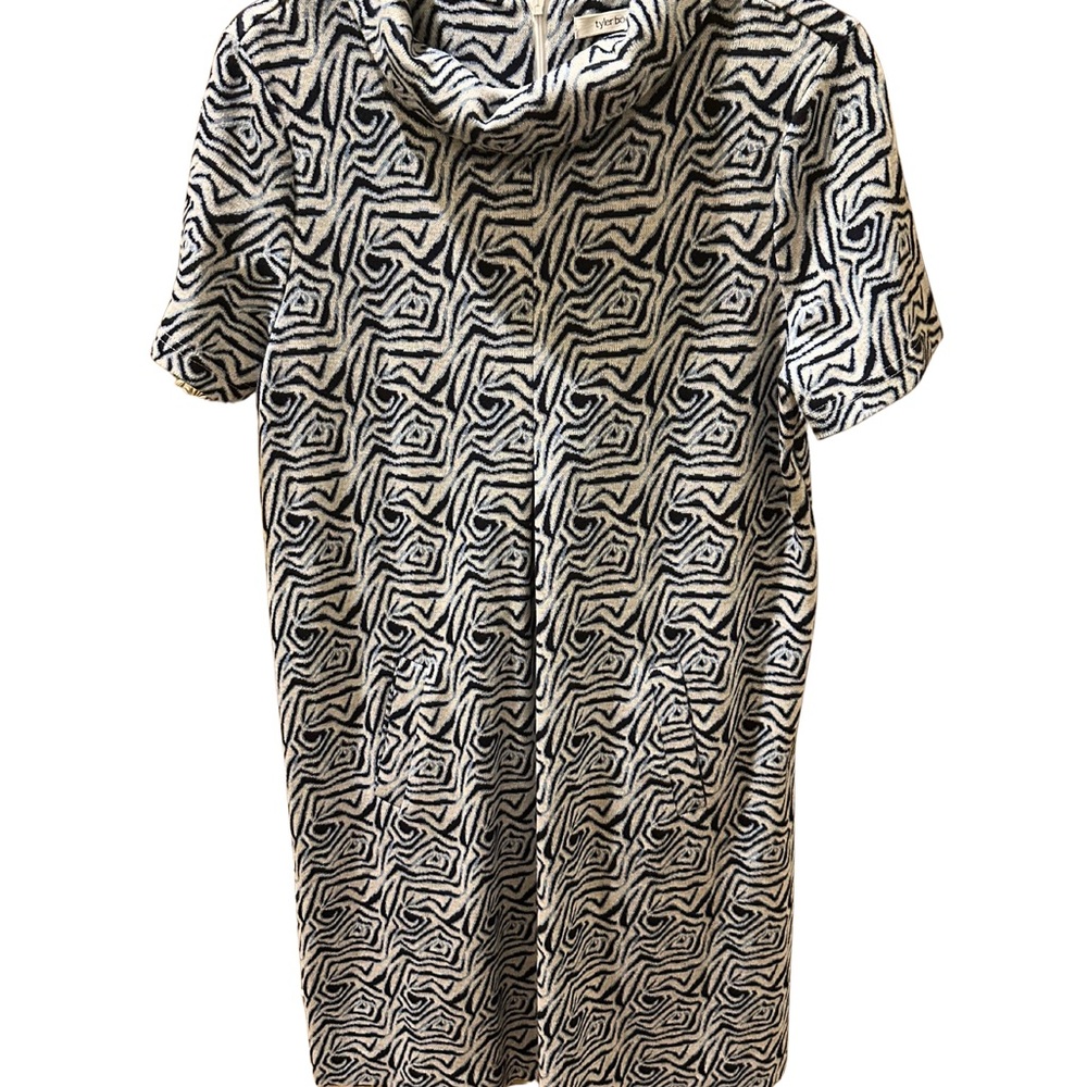 Tyler Boe Blue & White Geometric Kristen Cowl Neck Dress – Small